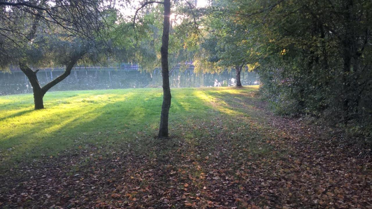 Gite Des Etangs De Beaulieu Le Plessis-Dorin Eksteriør bilde